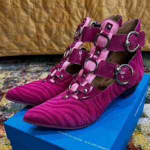 TRUTH  TAMMI ROSE STRAPPY ANKLE BOOTIE - SUEDE PINK ZEBRA - SIZE 9